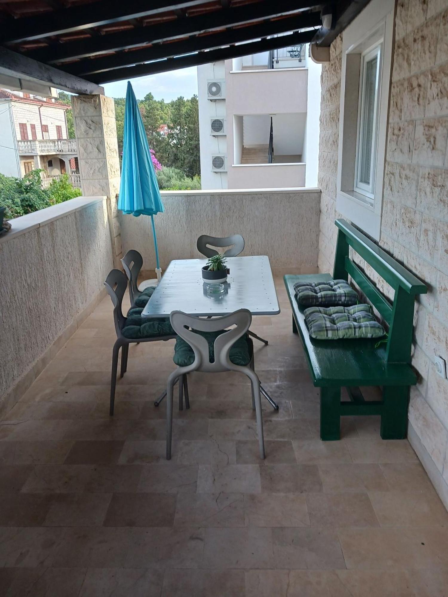 Apartments Marino - Near Family Friendly Beach Supetar Bagian luar foto